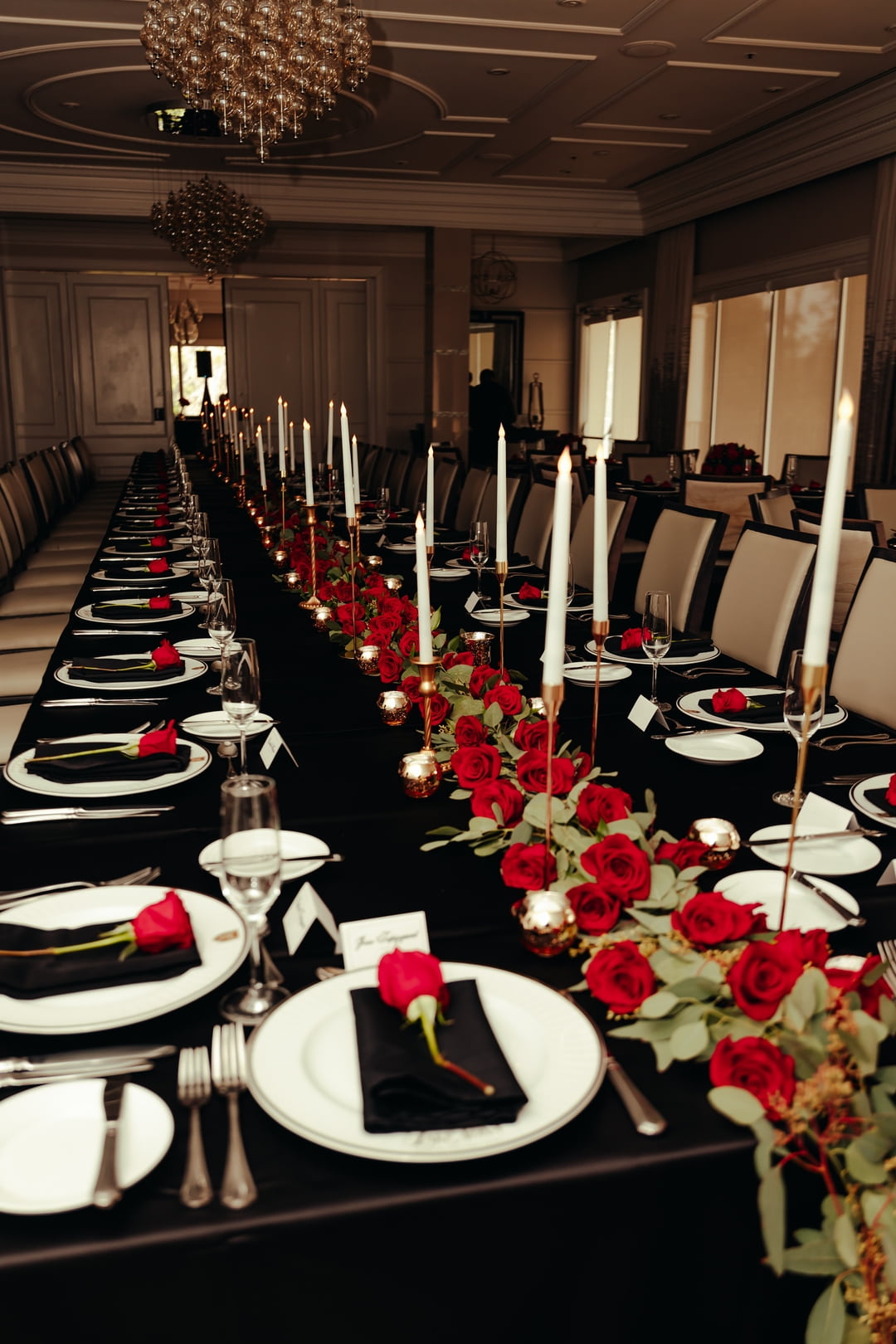 Scarlet Romance Tablescape