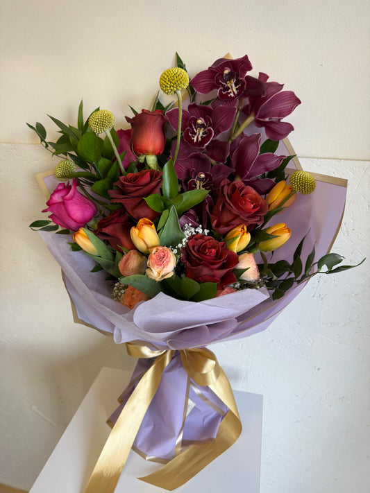 Mixed wrap bouquet
